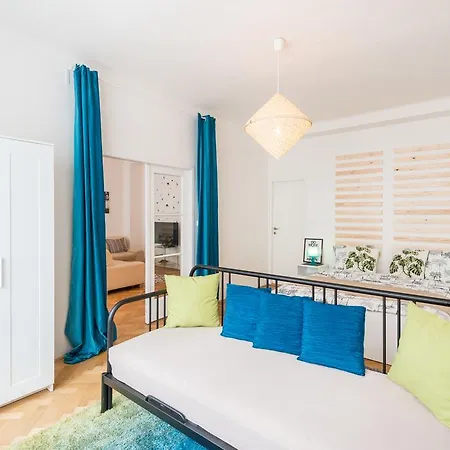 Apartments U Nemocenske Pojistovny
