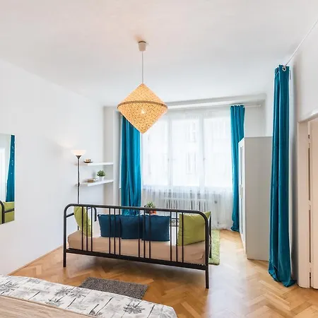 Apartments U Nemocenske Pojistovny Apartament