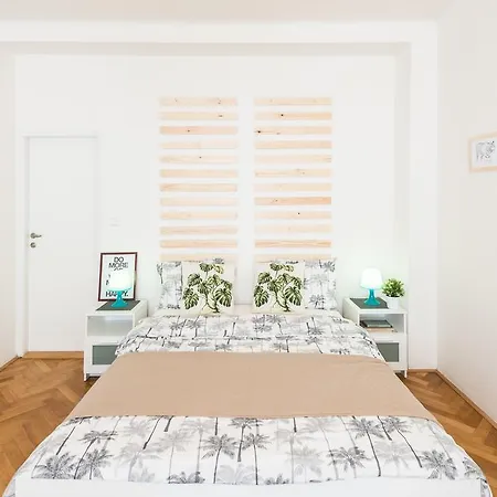 Apartament Apartments U Nemocenske Pojistovny *