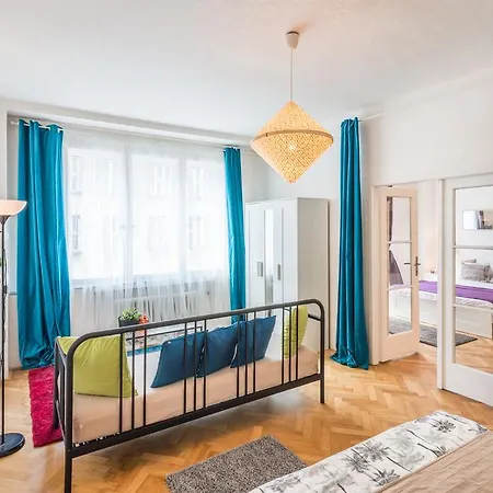Apartments U Nemocenske Pojistovny *